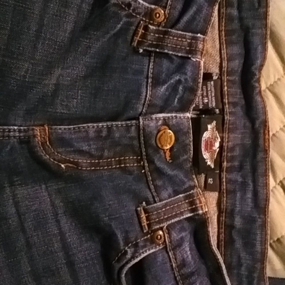 Harley Davidson sz 12 inseam31, low rise, Boot cut, slight stretch.
